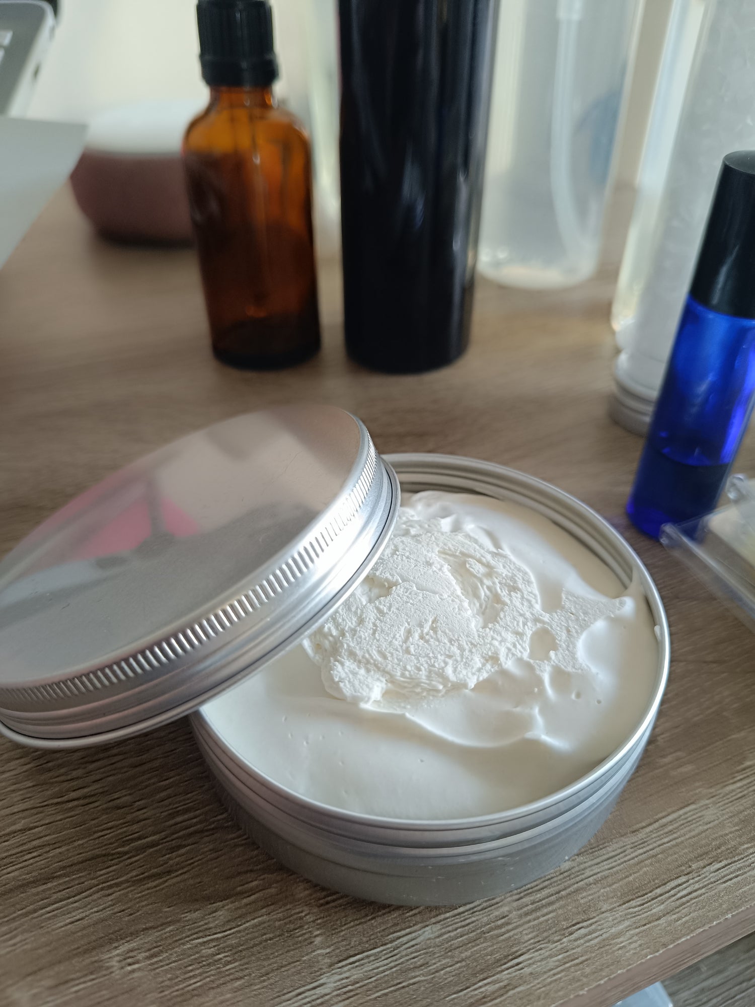 FACE AND BODY MOISTURISERS